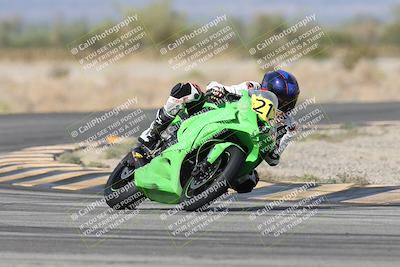 media/Nov-16-2025-Race Pace (Sun) [[8c5fa54630]]/Verified Riders/7-Turn 4 (1155am)/